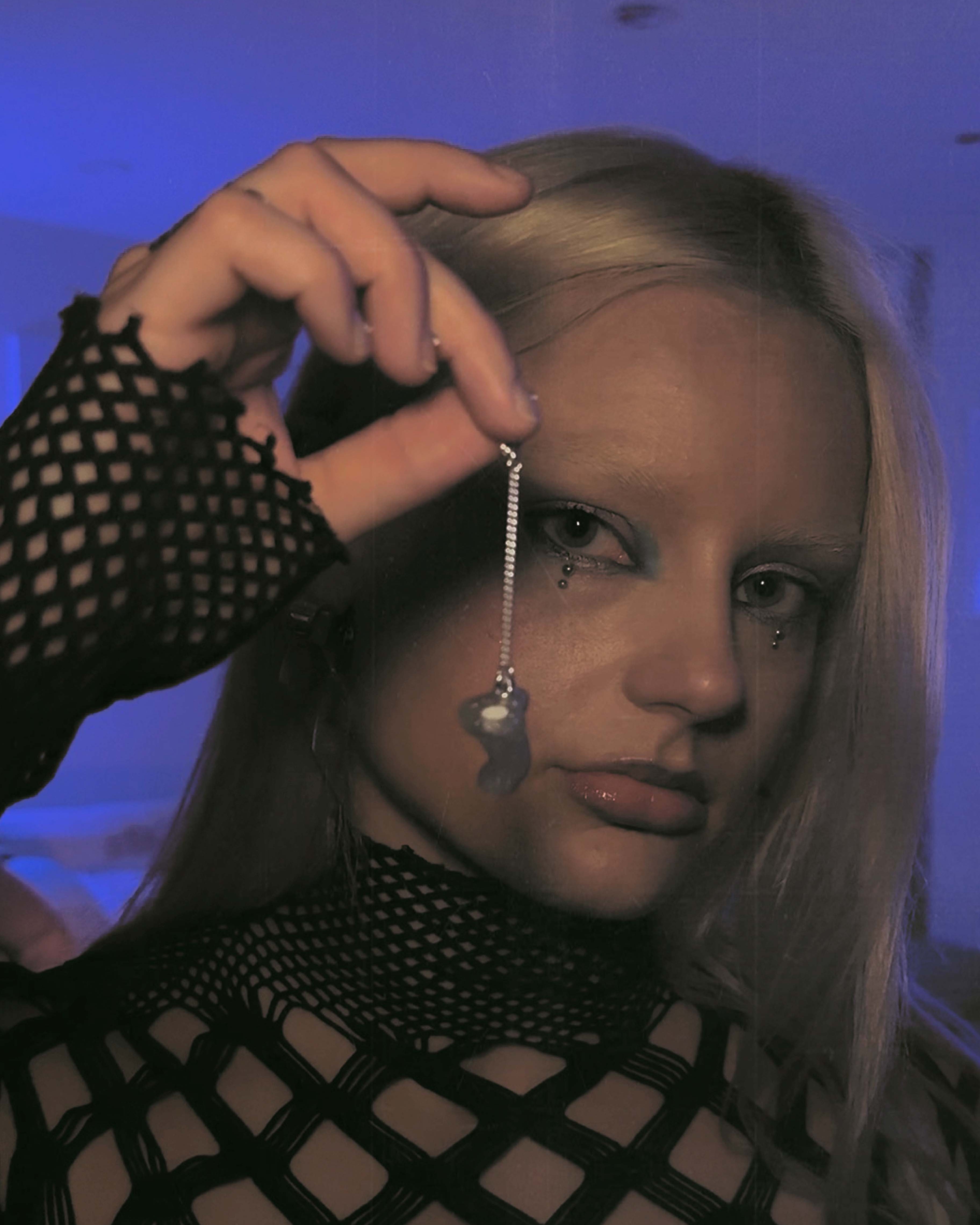 custom earplug pop-in chain *COMING SOON*