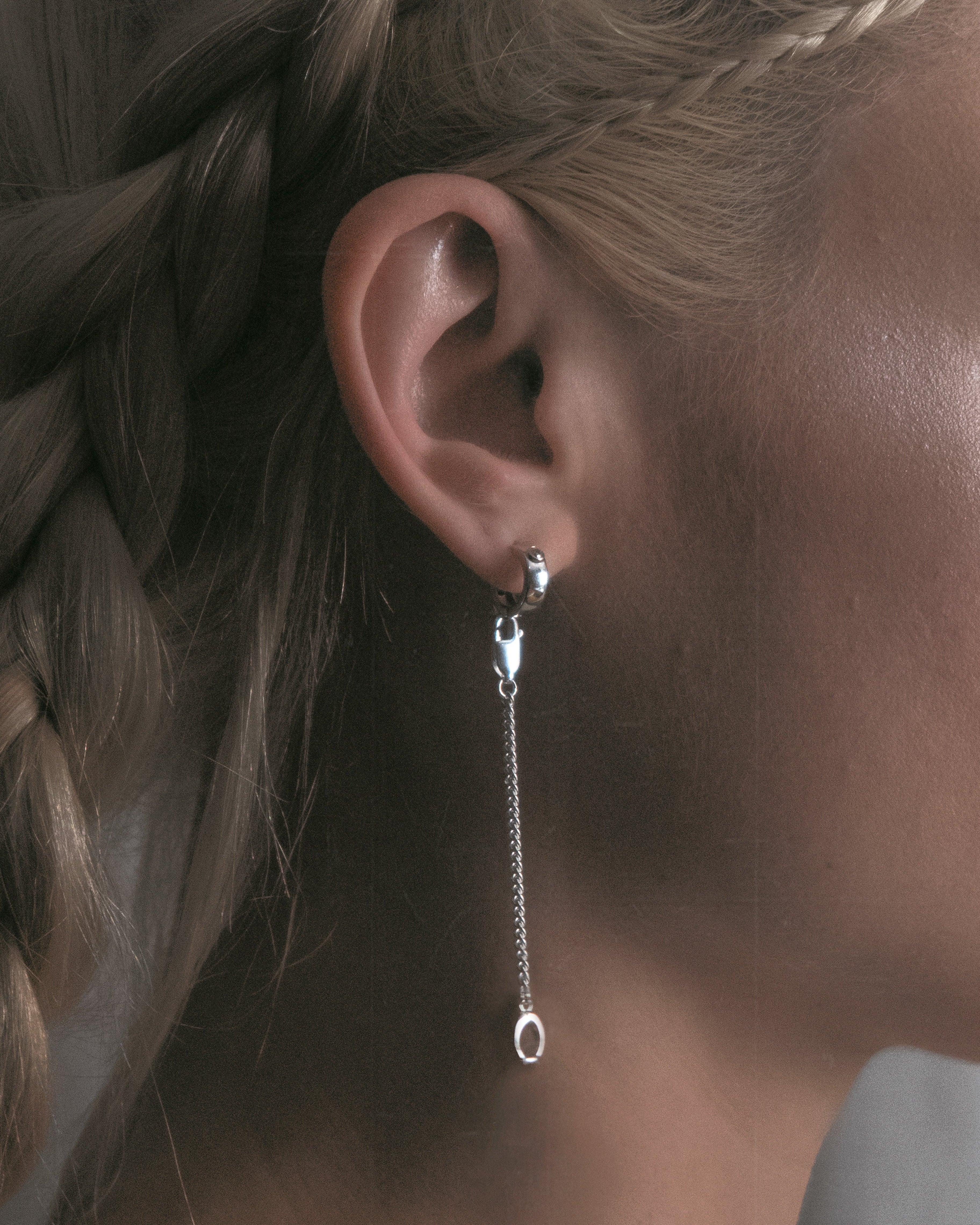 earplug chain attachment